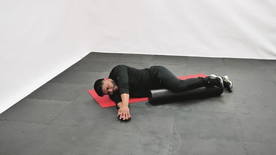 Side-Lying Thoracic Rotation exercise